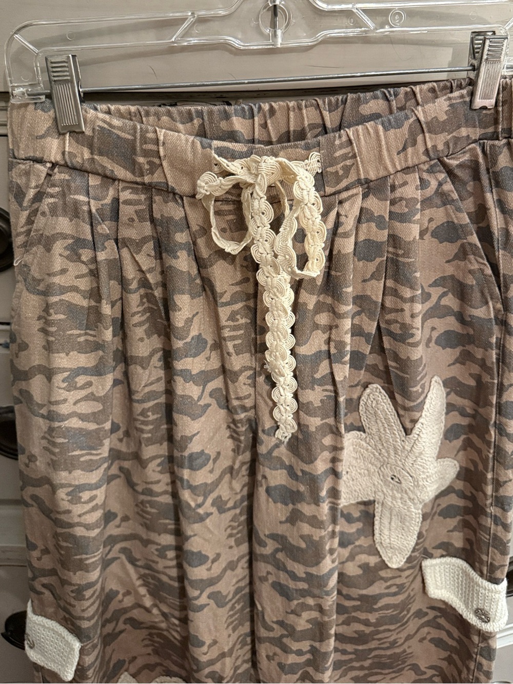 POL Camouflage Calalou Crochet Patchwork Jogger Pants S - Picture 3 of 8
